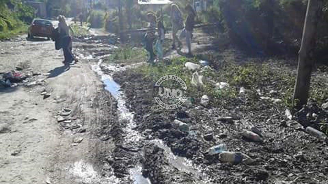 Piden por luz, limpieza y asfalto