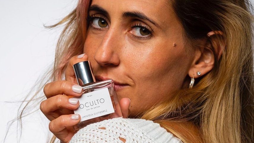 La figura televisiva Daniela Gutiérrez lanzó su propia línea de perfumes