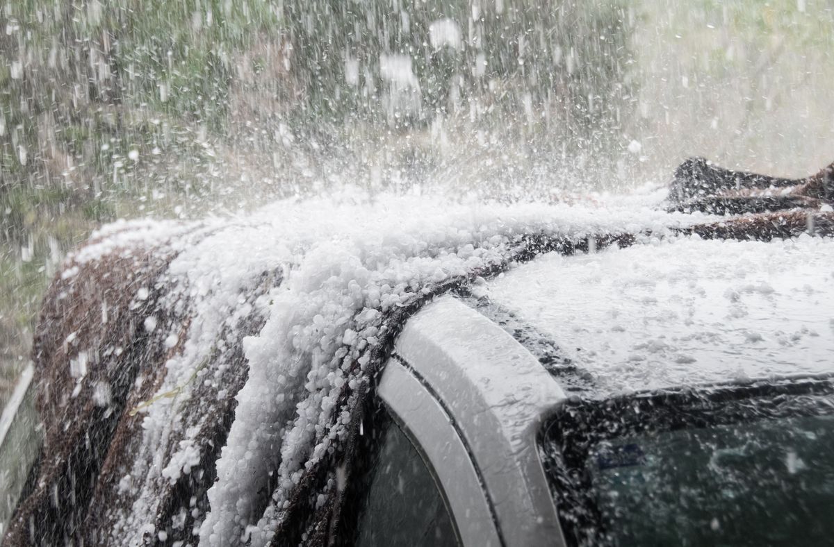 Evita salir durante un alerta de granizo
