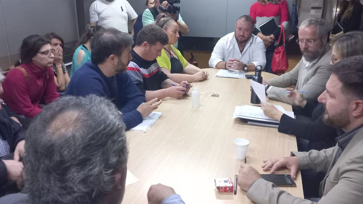 El 3 de noviembre volverán a sentarse en paritarias ATE y el Gobierno de Mendoza.