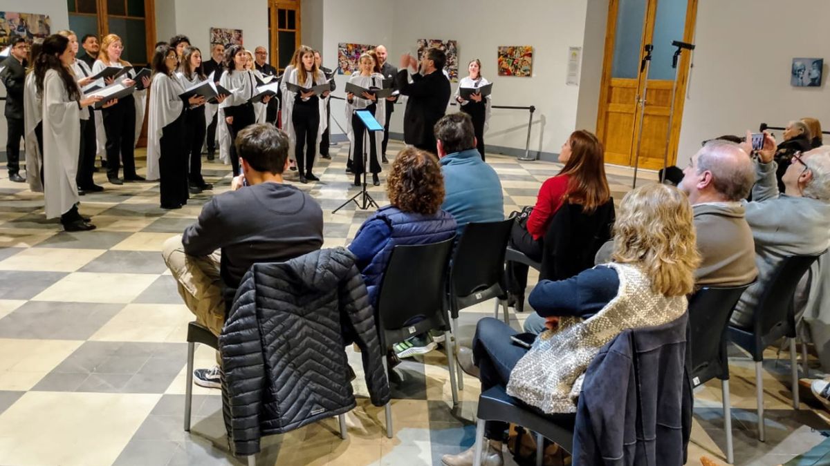 El Coro Acrux, este viernes en la sala Elina Alba. El Coro Acrux, este viernes en la sala Elina Alba.