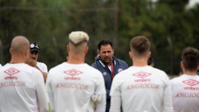 El DT Diego Dabove renunció en Argentinos Juniors.