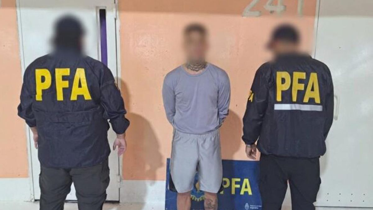 La Policía Federal realizó un allanamiento en un penal de Mendoza.