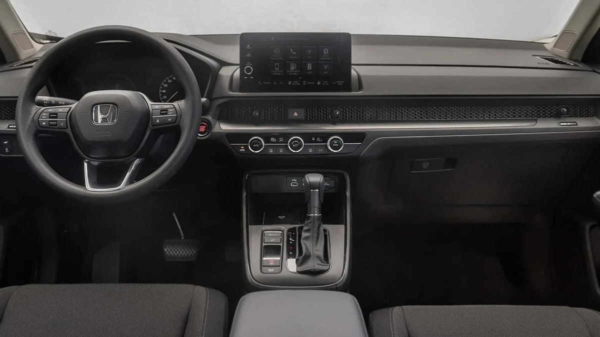 El interior de la SUV Honda CR-V LX que bajó 12 millones de pesos es de un notable confort El interior de la SUV Honda CR-V LX que bajó 12 millones de pesos es de un notable confort