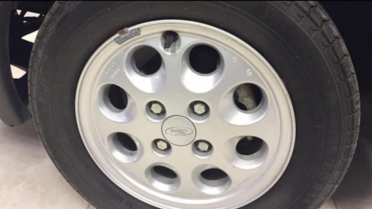 Las ruedas prácticamente no han tenido uso.