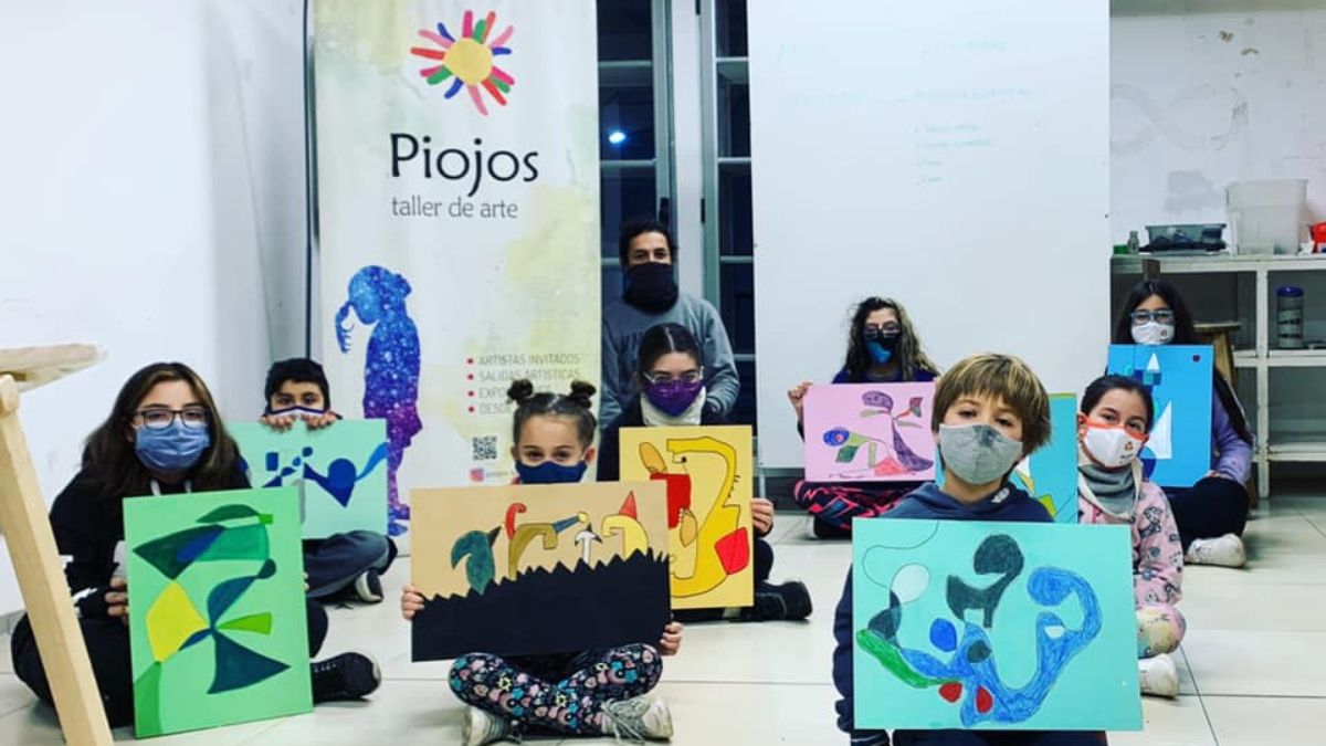 Muestra de arte plástica de niños en el espacio Julio Le Parc