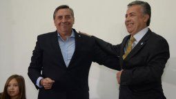 Alfredo Cornejo le tomó juramento a Sergio Marinelli como el nuevo gobernador del agua