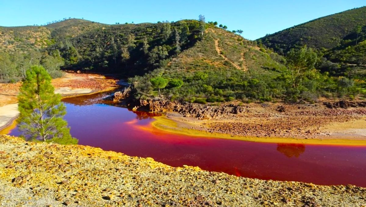 El único río rojo del planeta Tierra es tan ácido como el vinagre o el limón