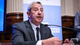 Coronavirus: Cobos presentó un proyecto para beneficiar a los monotributistas