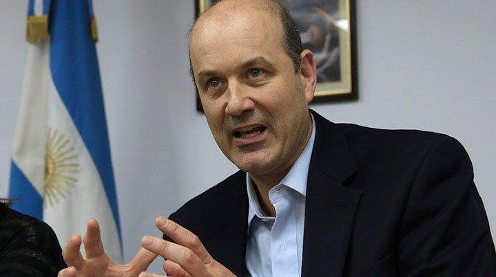 Federico Sturzenegger, el autor intelectual del DNU que presentó Javier Milei la semana pasada, dijo que enviarán más cambios al Congreso.