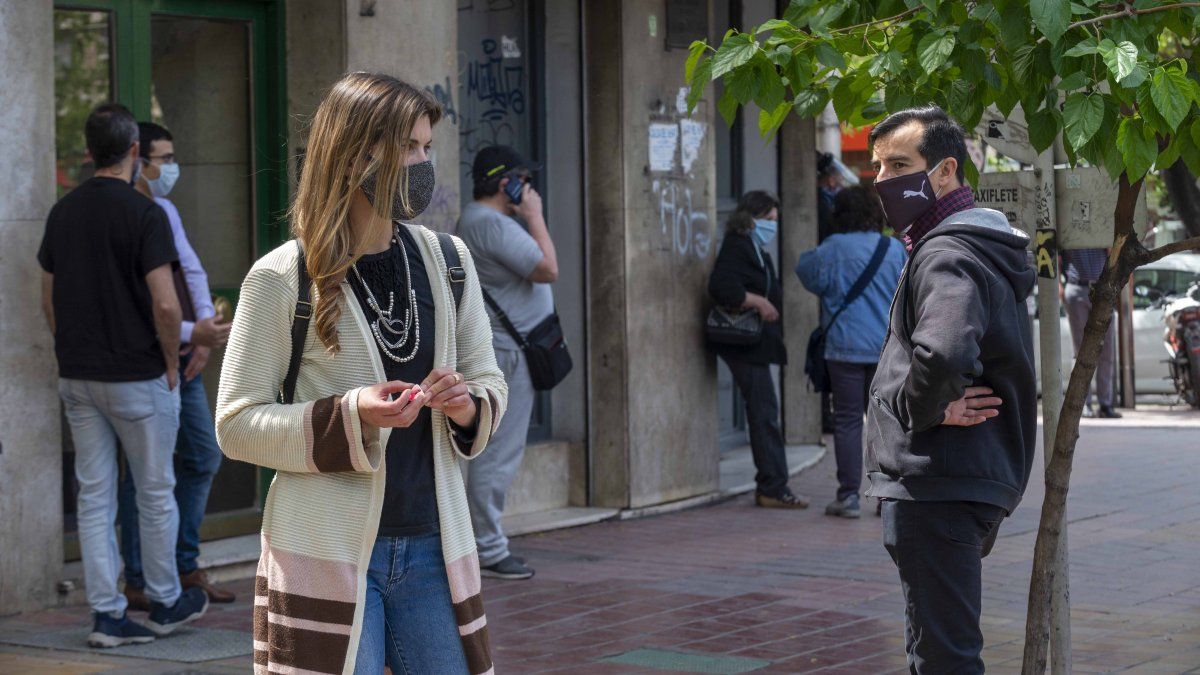 Coronavirus en Mendoza: el parte del Ministerio de Salud de este jueves mostró que la cifra diaria de contagios se mantiene como en septiembre.