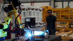 El empleo registrado privado cayó el 2