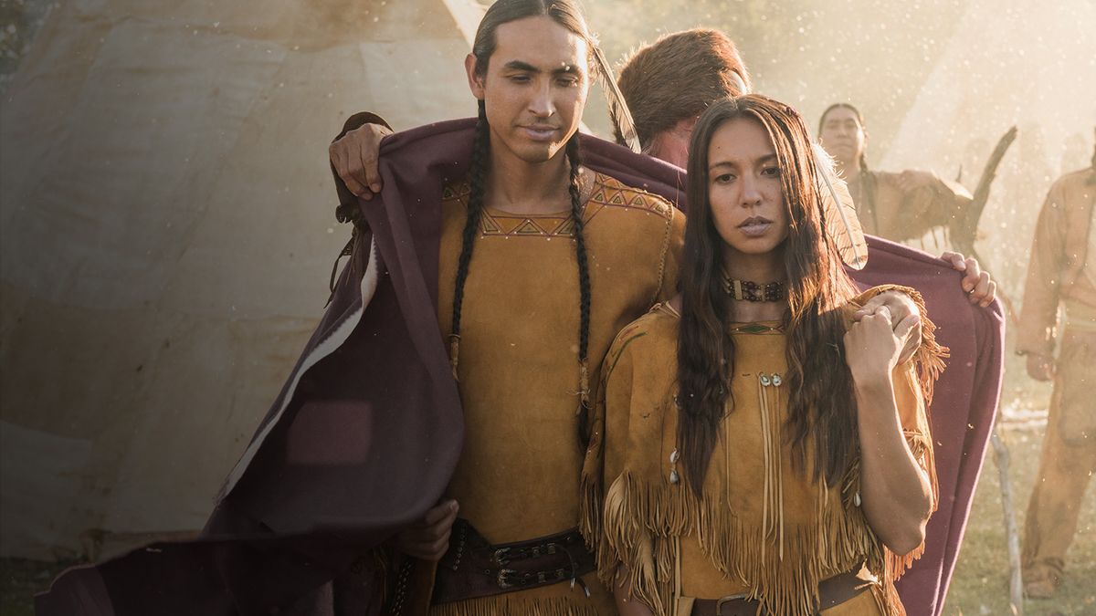 Eli McCullough es secuestrado por los comanches, un pueblo indígena de América del Norte. Imagen: Prime Video. Eli McCullough es secuestrado por los comanches, un pueblo indígena de América del Norte. Imagen: Prime Video.