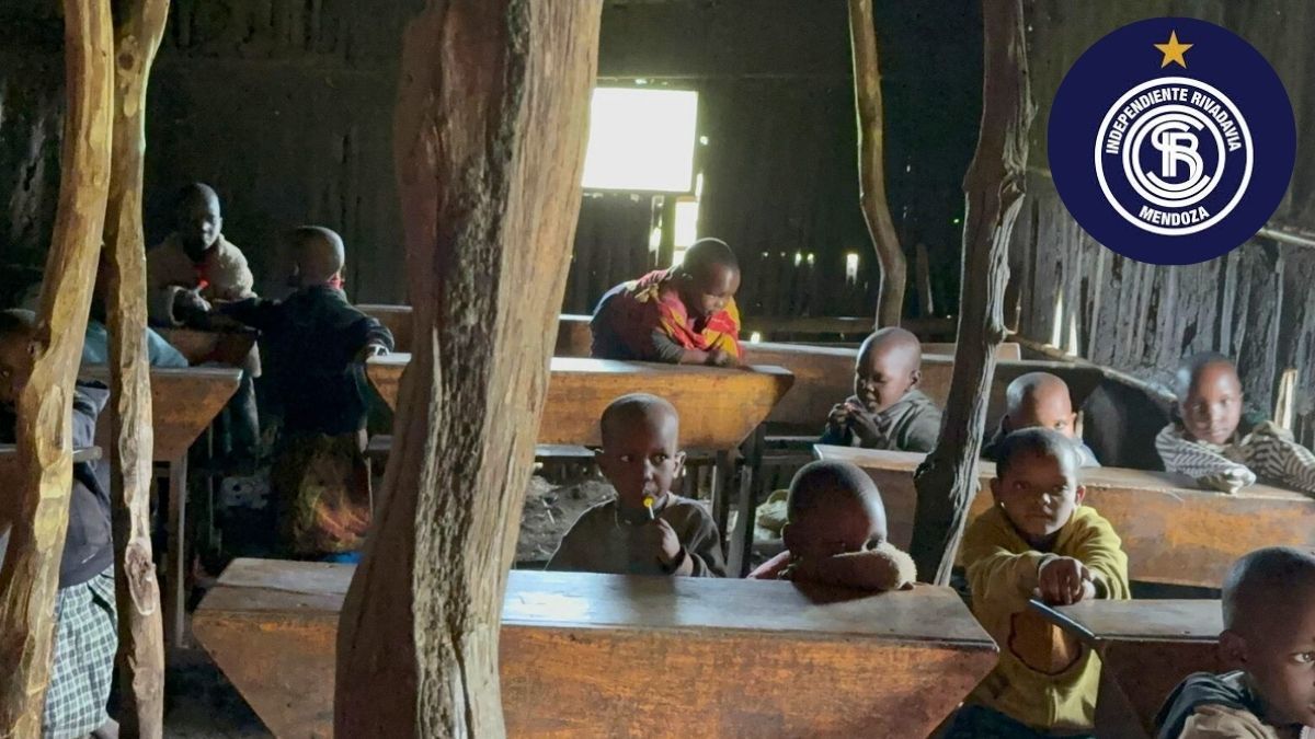 Niños de una tribu de Tanzania aprendieron a decir 