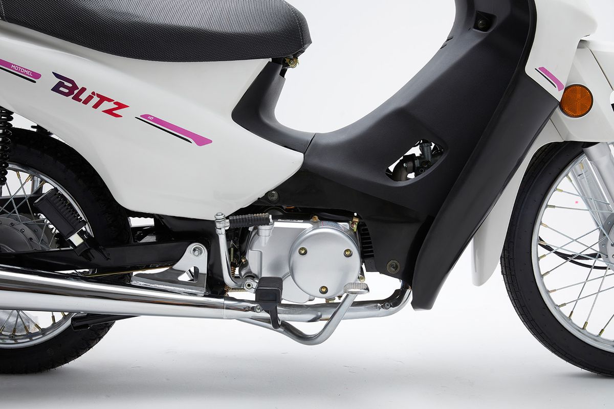 Esta Motomel viene en versión automática. Esta Motomel viene en versión automática.