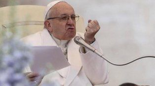 El Papa pidió defender los océanos
