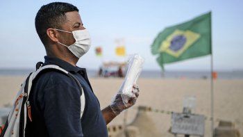 Coronavirus: En Brasil ya hay 77 muertos y Bolsonaro pide a la gente salir a trabajar
