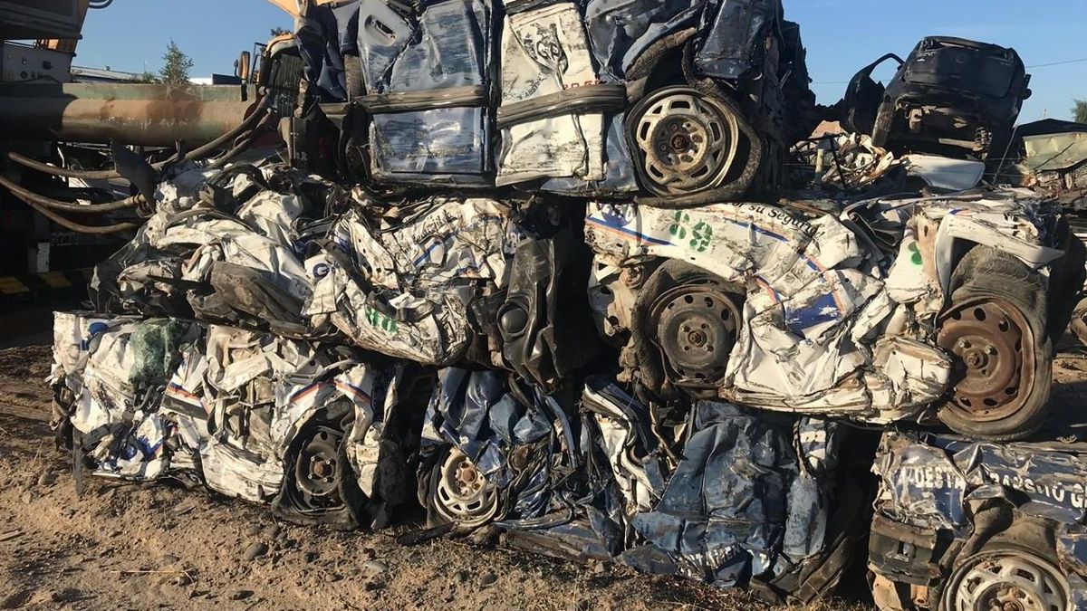 Gracias a una ley Mendoza podrá compactar 70.000 vehículos secuestrados 