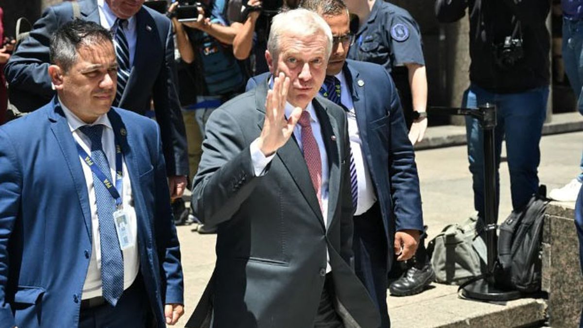 José Antonio Kast al salir de Casa Rosada. José Antonio Kast al salir de Casa Rosada.