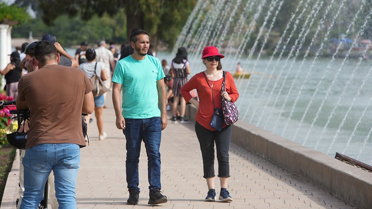 Este lunes será una jornada típica de primavera, según anticipó el pronóstico del tiempo en Mendoza. Este lunes será una jornada típica de primavera, según anticipó el pronóstico del tiempo en Mendoza.