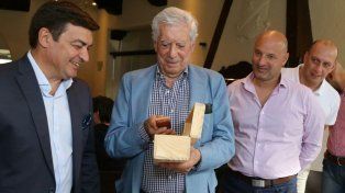 Mario Vargas Llosa, Premio Nobel de Literatura, visitó Mendoza