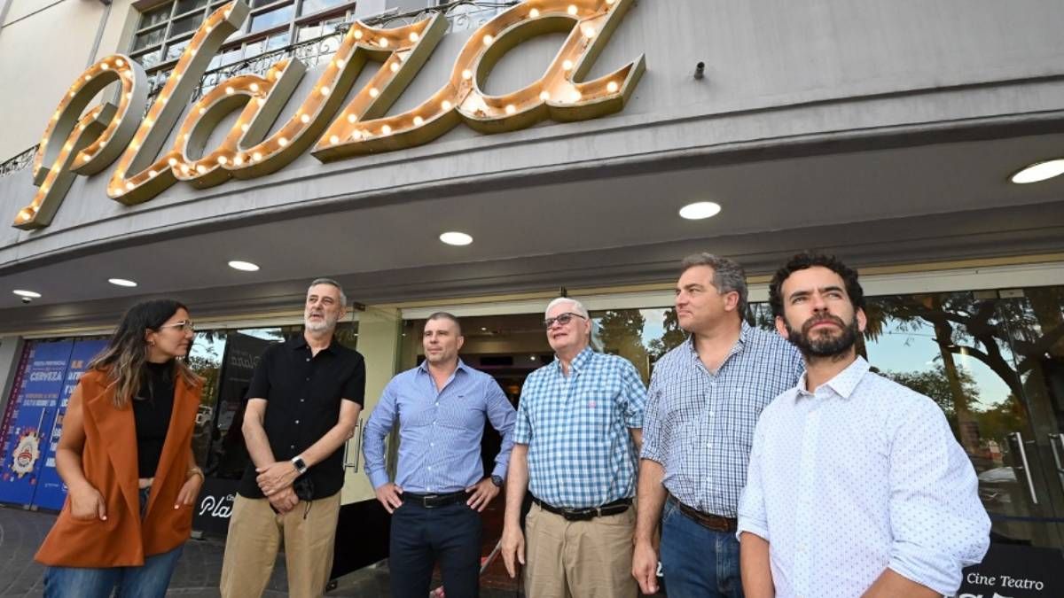 En el Teatro Plaza de Godoy Cruz se harán refacciones en el techo y aberturas para mejorar su consumo energético.