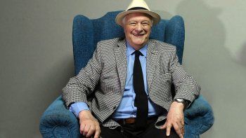 Internaron a Héctor Larrea 