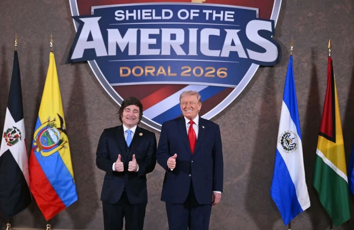 Milei y Trump durante la presentación de Escudo de las Américas. Foto: NA
