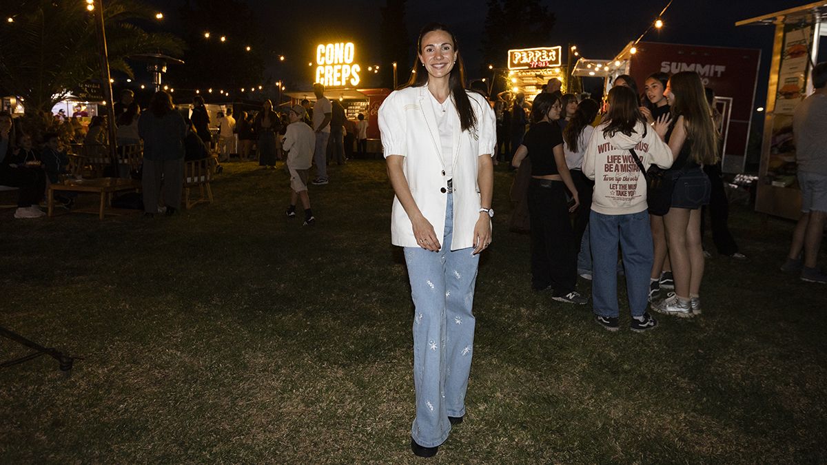 Analía González, superchic. Analía González, superchic.
