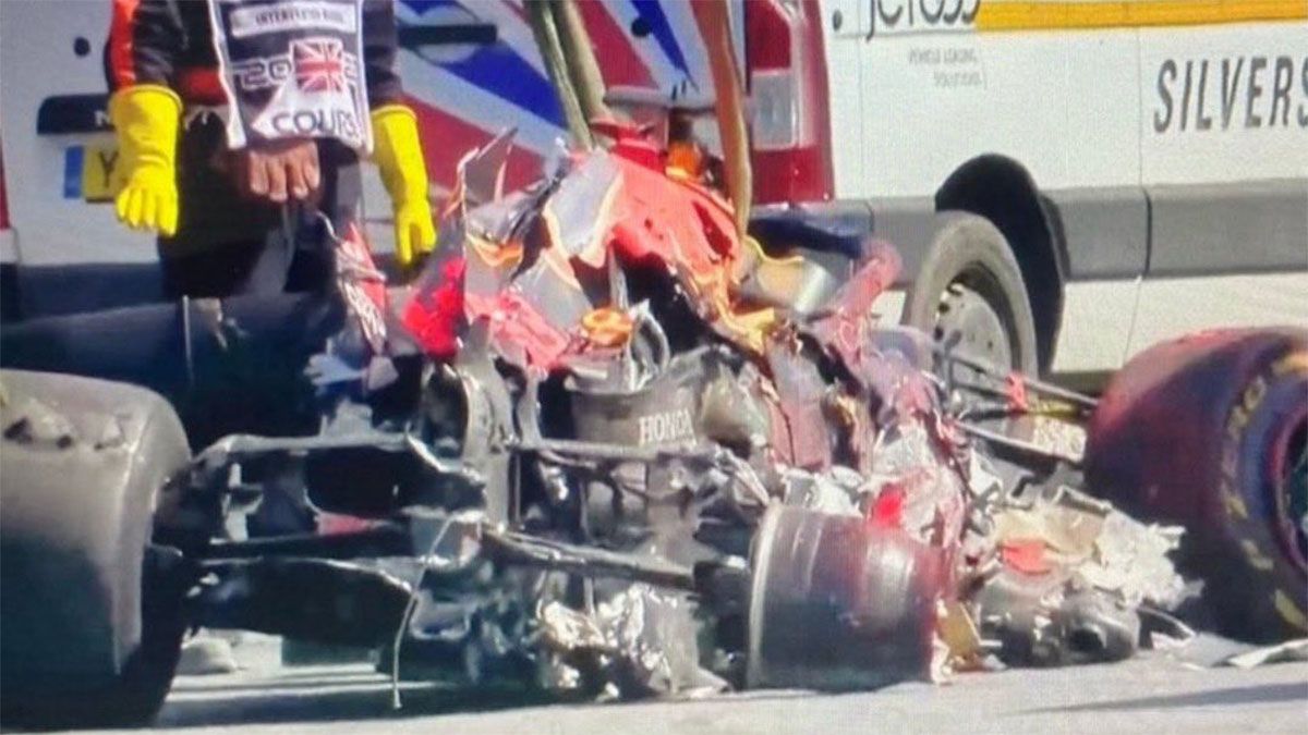 El choque que dejó afuera a Verstappen en Silverstone