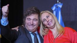El presidente Javier Milei, y la secretaria general de la presidencia, Karina Milei.