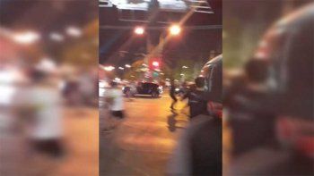Chile: un hincha de Colo Colo murió tras ser atropellado por camión de Carabineros