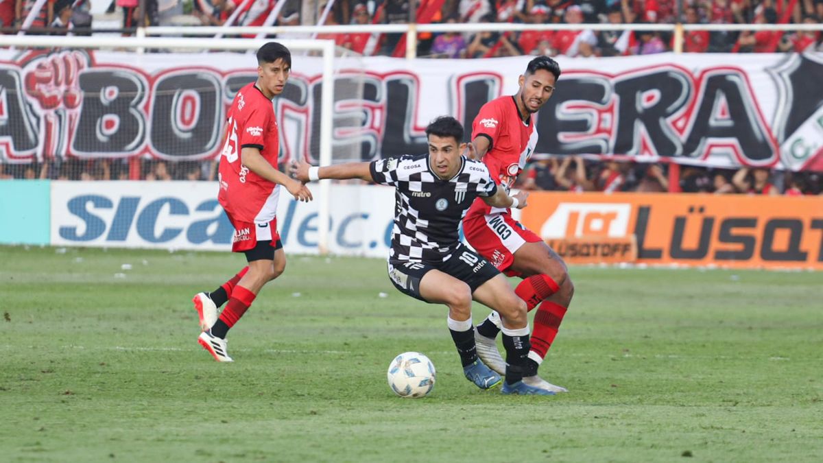 Gastón Mansilla en el partido ante Gimnasia y Esgrima en el Omar Higinio Sperdutti. Gastón Mansilla en el partido ante Gimnasia y Esgrima en el Omar Higinio Sperdutti. 