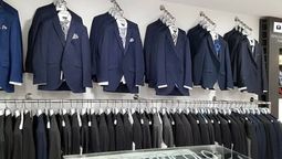 ¿cuanto cuesta alquilar o comprar vestidos y trajes para eventos?
