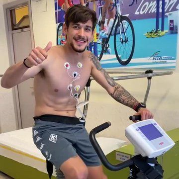 Martínez Quarta pasó la revisión en la Fiorentina.