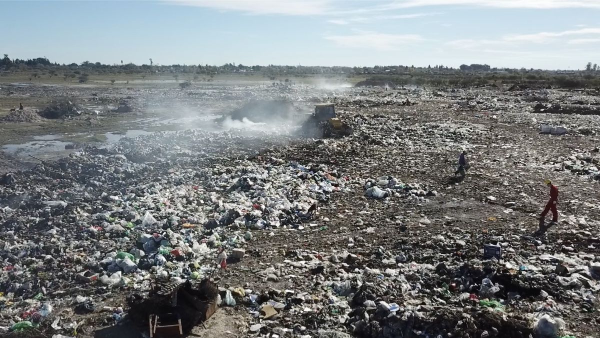 Basural a cielo abierto. (Foto: iStock) Basural a cielo abierto. (Foto: iStock)