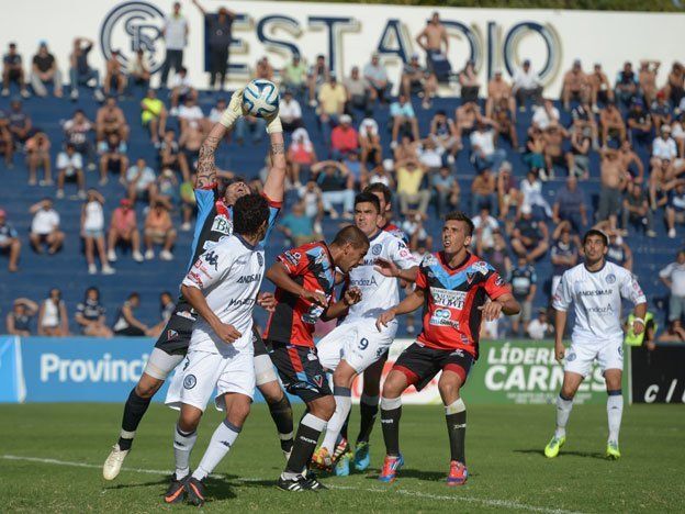 Independiente Rivadavia no pudo de local ante Brown de Adrogué