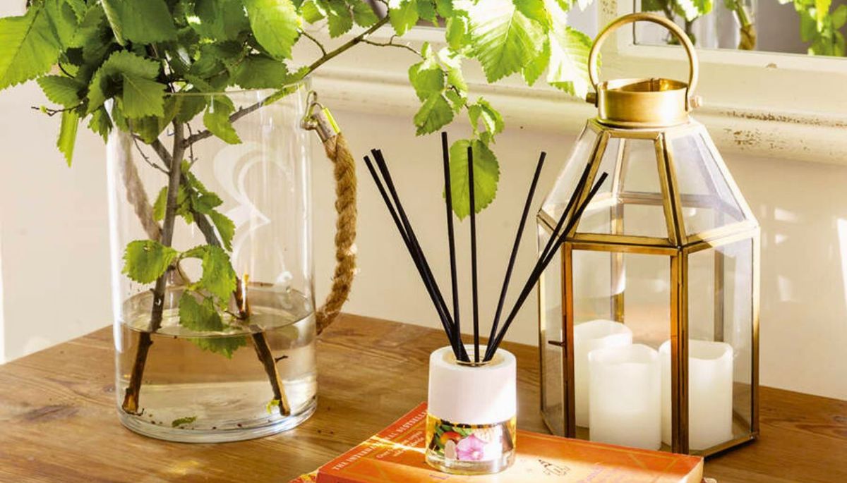 Cómo preparar un perfume único para aromatizar el hogar