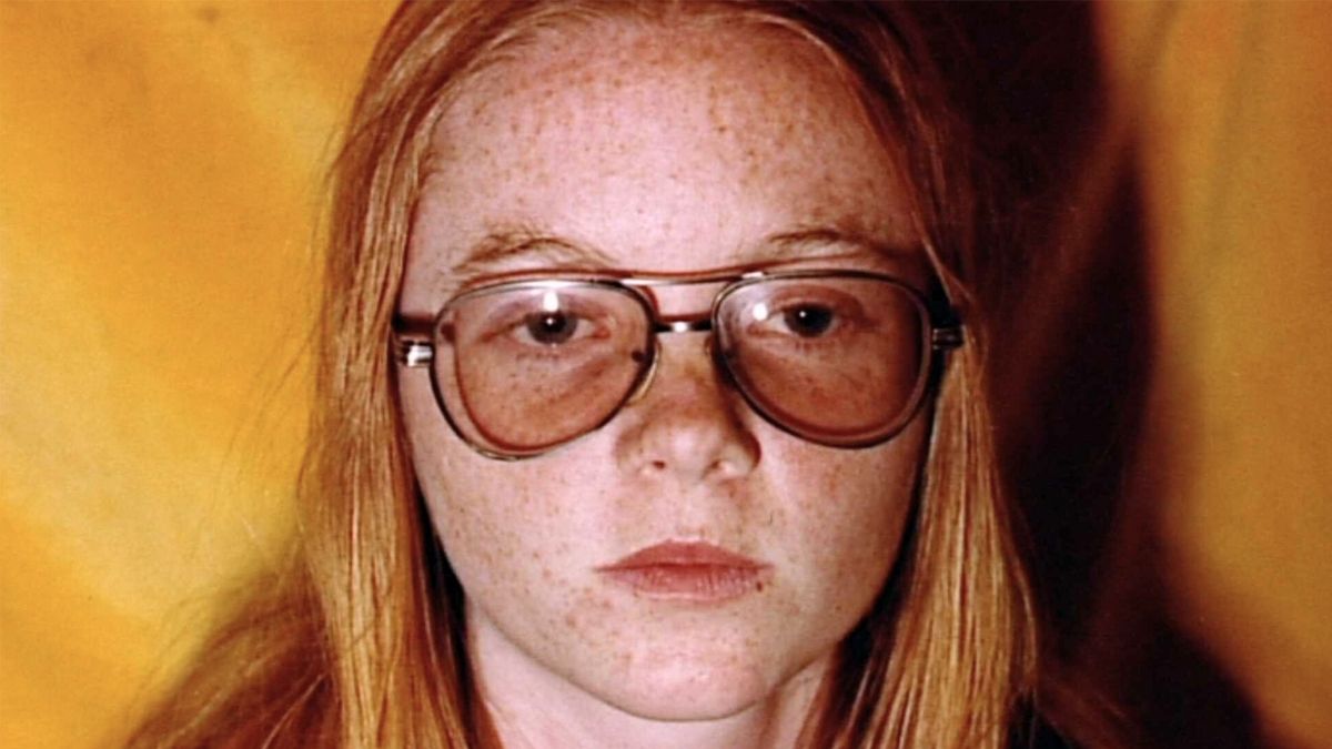 La joven que cometió un tiroteo con doble crimen cuando era menor de edad. La joven que cometió un tiroteo con doble crimen cuando era menor de edad.