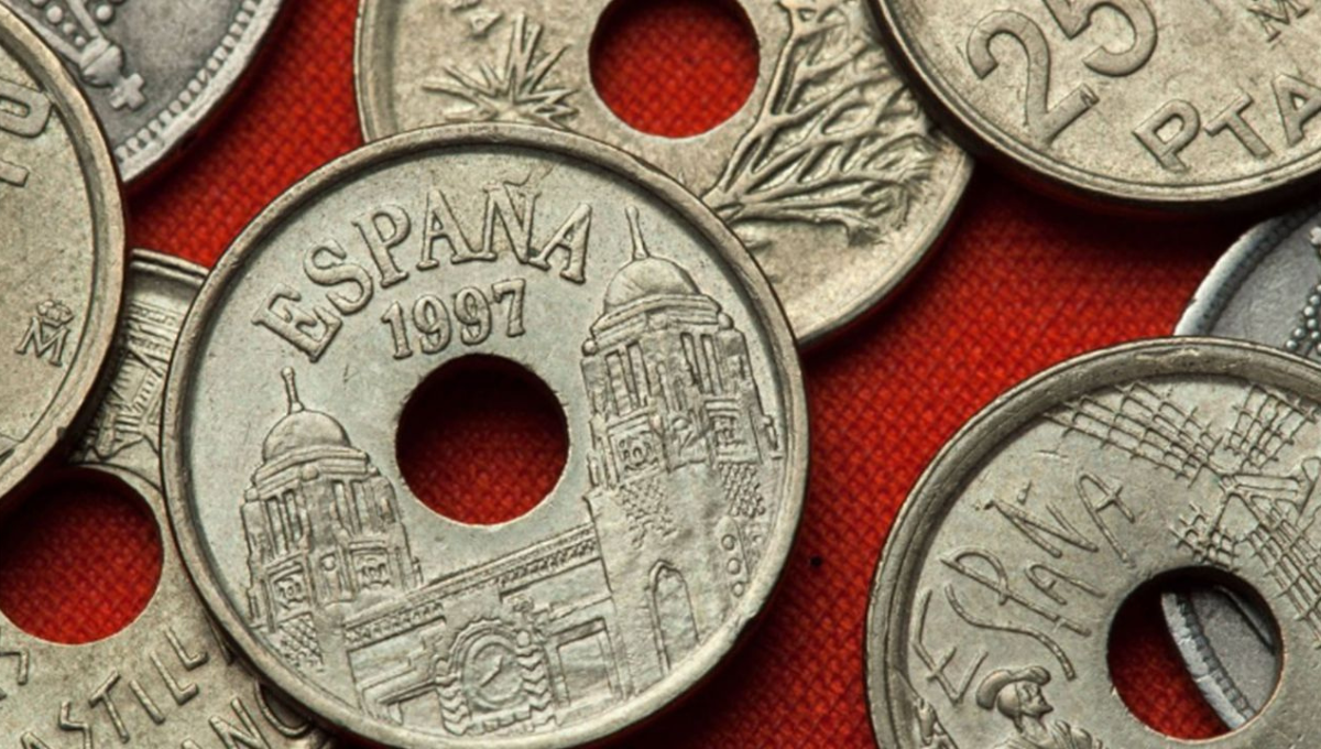 En su definición, la Numismática es el estudio y colección de monedas, medallas, papel moneda y fichas