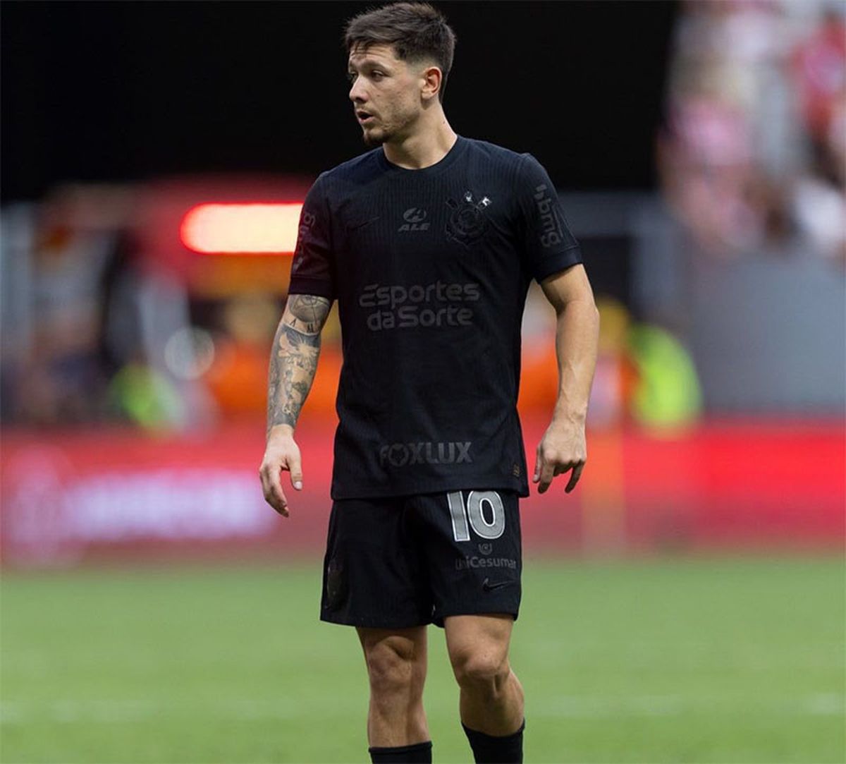Garro juega en el Corinthians. Garro juega en el Corinthians.