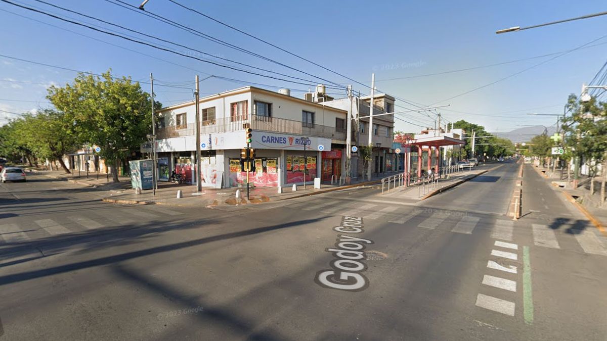 Por un lugar en una carnicería de Guaymallén
