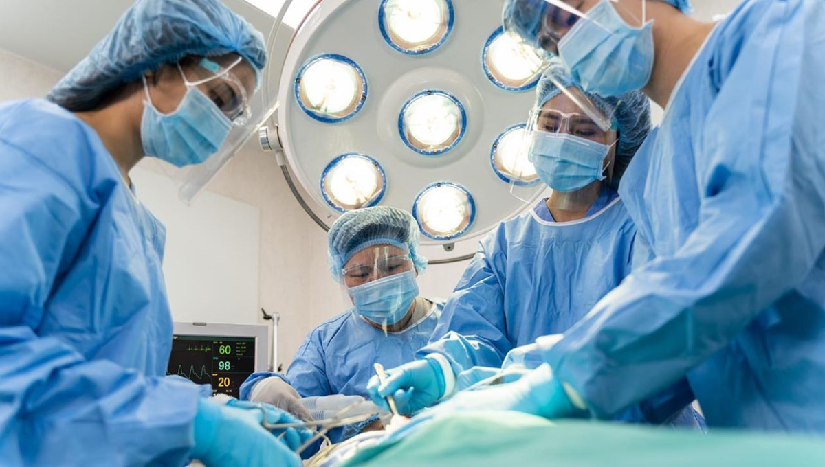 Cuánto gana un médico que trabaja en Miami: este es su sueldo básico.