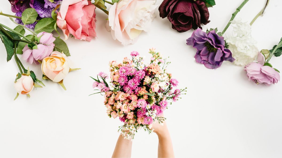 ¿Qué flores regalar a una mujer, según su significado?