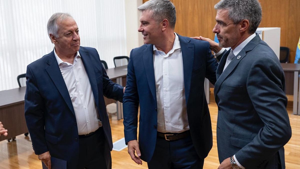 El procurador de la Corte, Alejandro Gullé, y el intendente de Godoy Cruz, Diego Costarelli, se reunieron en el Polo Judicial.