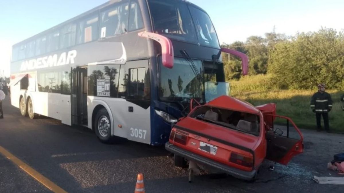 El accidente ocurrió cerca de las 5 de la mañana, en la Ruta A005 de Río Cuarto El accidente ocurrió cerca de las 5 de la mañana, en la Ruta A005 de Río Cuarto