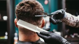 Los cortes de cabello que los hombres deben elegir este 2025 para estar a la moda
