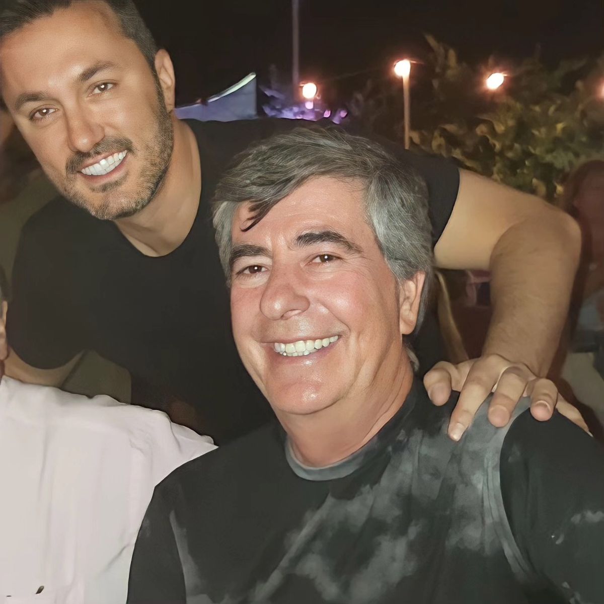 Oscar Sevilla, padre del kirchnerista Martín Sevilla, con Luis Petri.