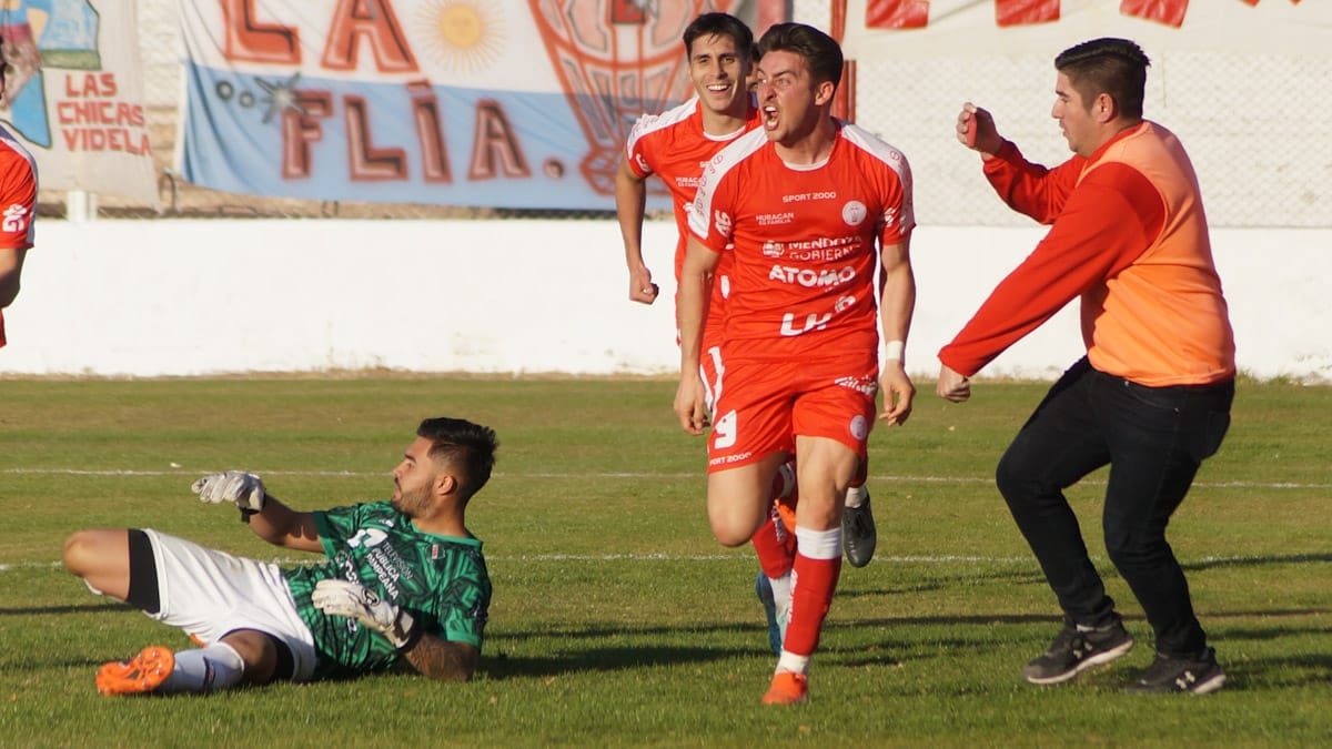 Nacho Pipistrelli está pasando un gran momento en Huracán Las Heras. Nacho Pipistrelli está pasando un gran momento en Huracán Las Heras.