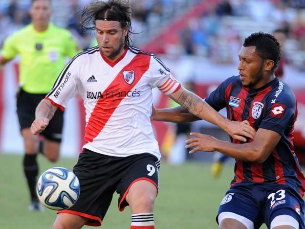Cavenaghi no se desespera por marcar goles